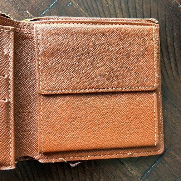 Louis Vuitton Monogram Bifold Wallet Authentic - Picture 7 of 12